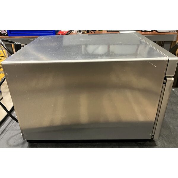 Scratch and Dent Solwave Ameri-Series SWAHD21 Space Saver Heavy-Duty Stainless Steel Commercial Microwave with Push Button Controls - 208/240V, 2,100W