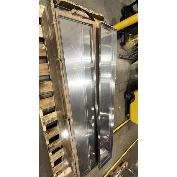 Scratch and Dent ServIt 423EST5WOPB Five Pan Open Well Electric Steam Table with Partially Enclosed Base and Angled Sneeze Guard - 208/240V, 3750W