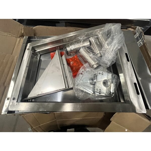 Scratch and Dent ServIt 423EST5WOPB Five Pan Open Well Electric Steam Table with Partially Enclosed Base and Angled Sneeze Guard - 208/240V, 3750W