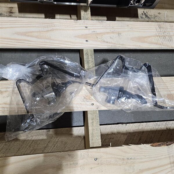 Scratch and Dent Curtis GEMTS10A1000 G3 Gemini Twin 1.5 Gallon Satellite Coffee Brewer - 220V