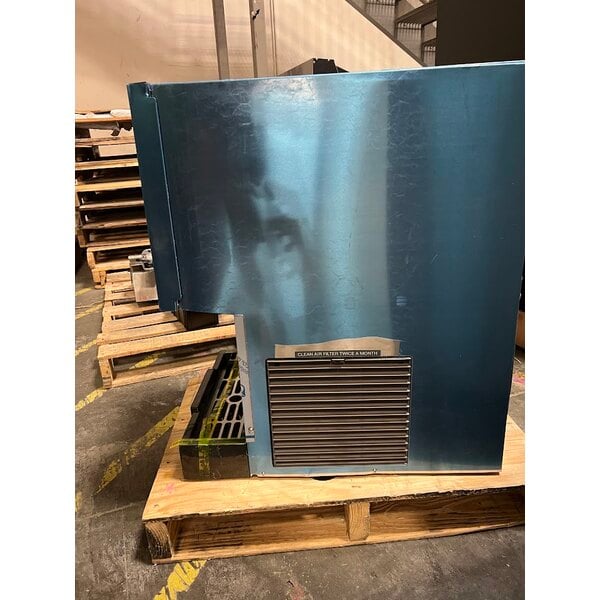 Scratch and Dent Hoshizaki DCM-271BAK 16 5/8" ADA Compliant Air Cooled Countertop Ice Maker and Water Dispenser - 10 lb.