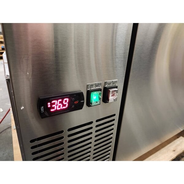 Scratch and Dent Avantco UDD378S8 Stainless Steel Kegerator / Beer Dispenser with 2 Quadruple Tap Towers - (3) 1/2 Keg Capacity