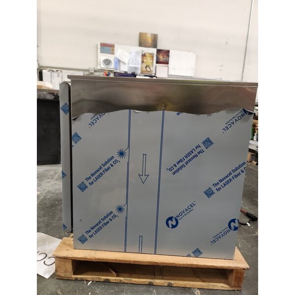 Scratch and Dent Beverage-Air UCF24AHC 24" Undercounter Freezer