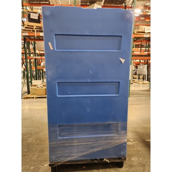 Scratch and Dent Bonar Plastics PB55 Polar 55 Cu. Ft. Dry Ice Box