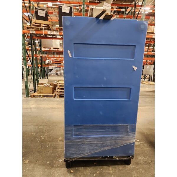 Scratch and Dent Bonar Plastics PB55 Polar 55 Cu. Ft. Dry Ice Box