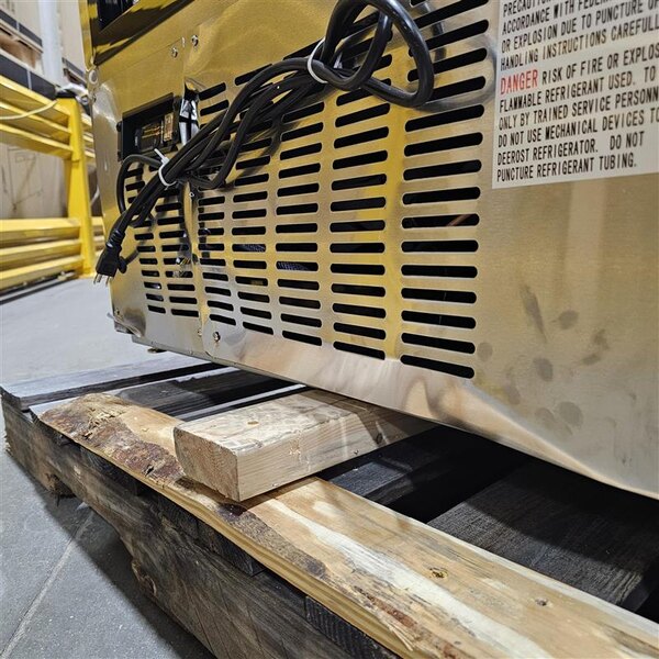 Scratch and Dent Avantco DLC64-HC-S 64" Stainless Steel Curved Glass Refrigerated Deli Case