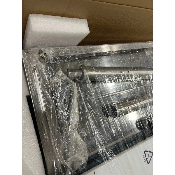 Scratch and Dent Avantco STE-3S Three Pan Open Well Electric Steam Table with Undershelf - 120V, 1500W