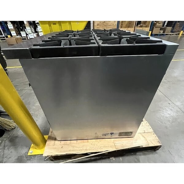 Scratch and Dent Cooking Performance Group S36-N Natural Gas 6 Burner 36" Range with Standard Oven - 210,000 BTU