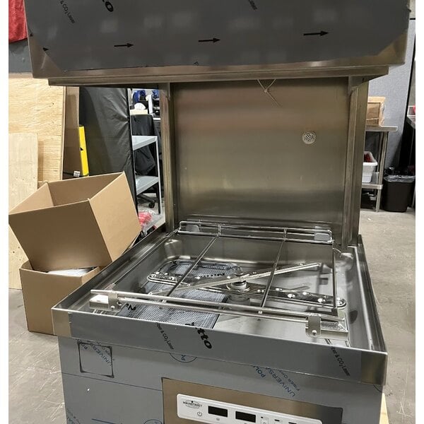 Scratch and Dent MainStreet Equipment HTDT Single Rack High-Temperature Door-Type Dish Machine with Booster Heater - 208-240V, 3 Phase