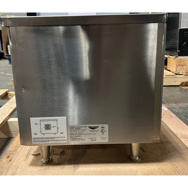Scratch and Dent Vollrath CM4-24035PA JW30PA 35" Plate Activated Countertop Cheese Melter - 240V
