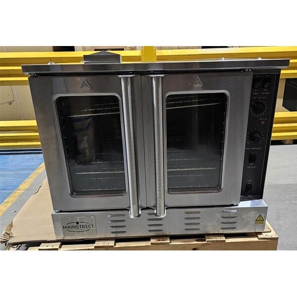 Scratch and Dent MainStreet Equipment CG1-N Single Deck Full Size Natural Gas Convection Oven with Legs - 54,000 BTU