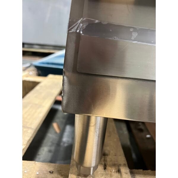 Scratch and Dent Avantco EG30N 30" Electric Countertop Griddle - 208/240V, 3375W-4500W