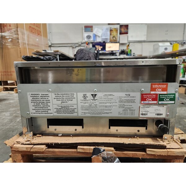 Scratch and Dent Avantco Chef Series CAG-24-MG 24" Countertop Gas Griddle with Manual Controls - 60,000 BTU