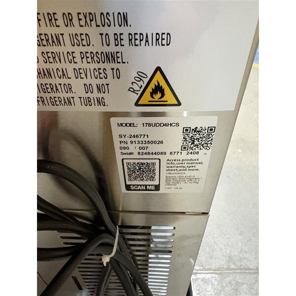 Scratch and Dent Avantco UDD-4-HC-S (2) Four Tap Kegerator Beer Dispenser - Stainless Steel, (3) 1/2 Keg Capacity