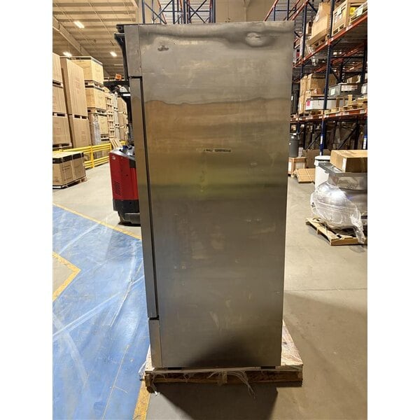 Scratch and Dent Avantco A-49F-HC 54" Solid Door Reach-In Freezer
