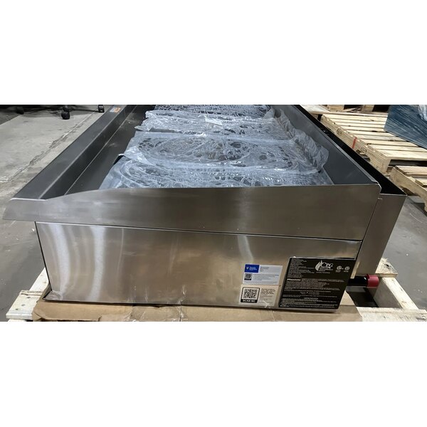 Scratch and Dent Cooking Performance Group GT-CPG-60-NL 60" Gas Countertop Griddle with Thermostatic Controls - 150,000 BTU