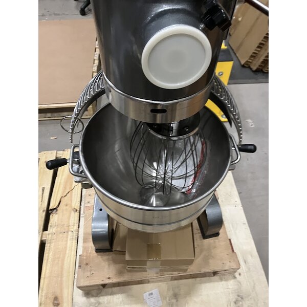 Scratch and Dent Avantco MX30H 30 Qt. Planetary Floor Mixer with Guard & Standard Accessories - 120V, 1 3/4 hp