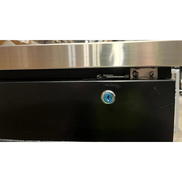 Scratch and Dent Avantco UDD-36-HC 36" Black Triple Tap Kegerator Beer Dispenser - (1) 1/2 Keg Capacity