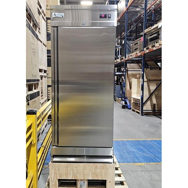 Scratch and Dent Avantco SS-1F-HC 29" Stainless Steel Solid Door Reach-In Freezer