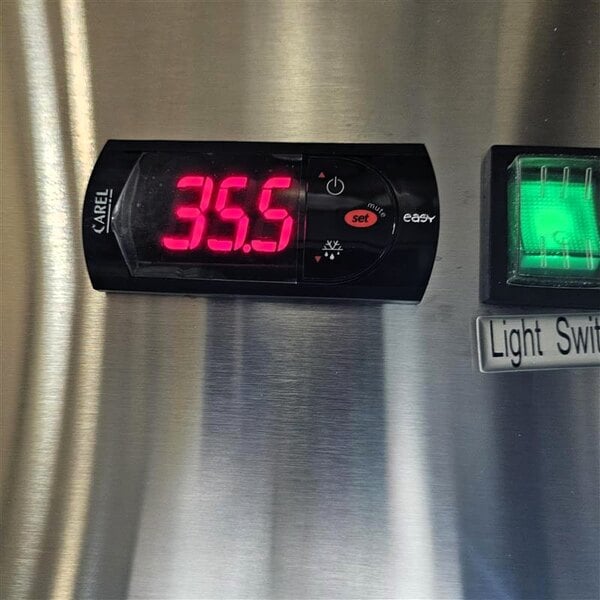 Scratch and Dent Avantco SS-2R-G-HC 54" Stainless Steel Glass Door Reach-In Refrigerator