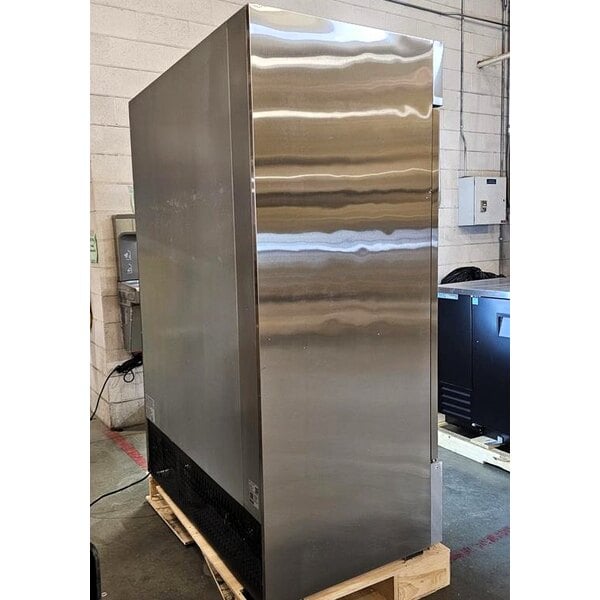 Scratch and Dent Avantco SS-2R-G-HC 54" Stainless Steel Glass Door Reach-In Refrigerator