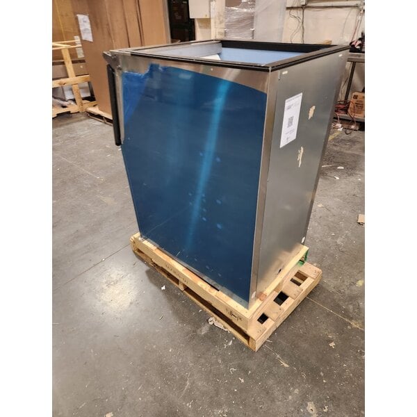 Scratch and Dent Hoshizaki B-300SF 22" Ice Storage Bin with Stainless Steel Finish - 300 lb.