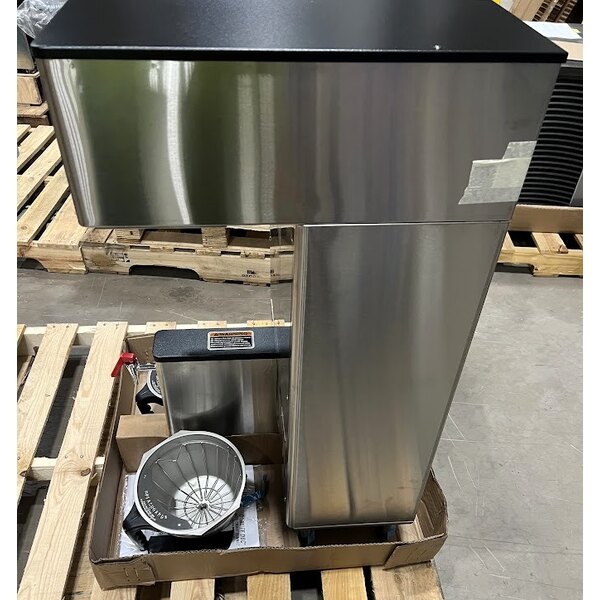 Scratch and Dent Bunn 34600.0006 BrewWISE Dual ThermoFresh DBC Brewer with Funnel Lock - 120/208V, 5700W