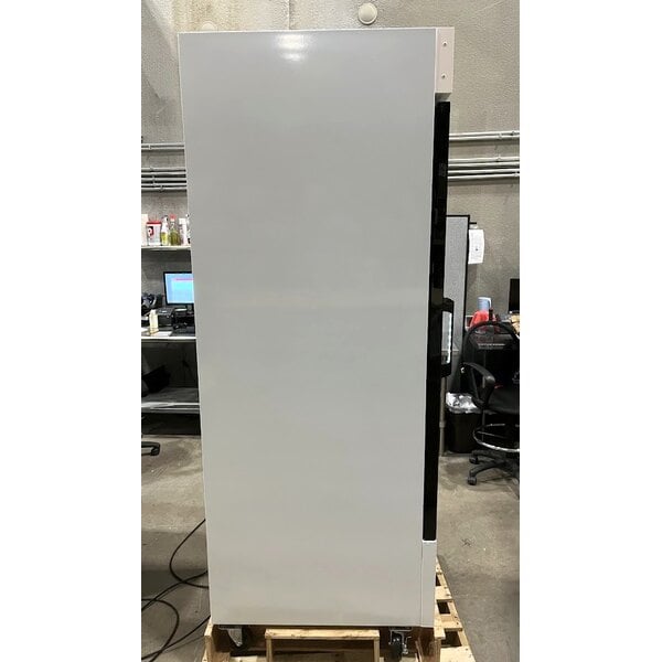 Scratch and Dent Avantco GDC-23-HC 28 3/8" White Customizable Swing Glass Door Merchandiser Refrigerator with LED Lighting