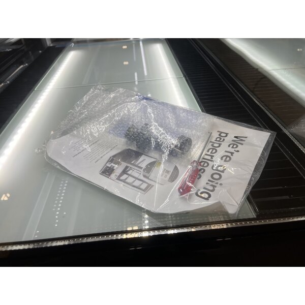 Scratch and Dent Avantco BCD-72 72" Curved Glass Black Dry Bakery Display Case