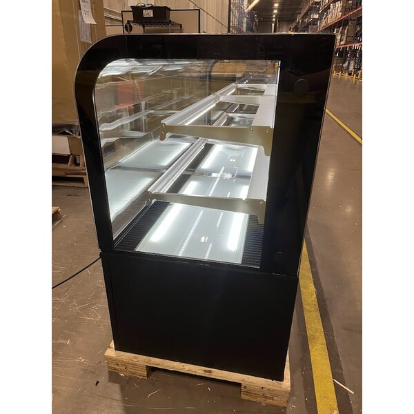 Scratch and Dent Avantco BCD-72 72" Curved Glass Black Dry Bakery Display Case