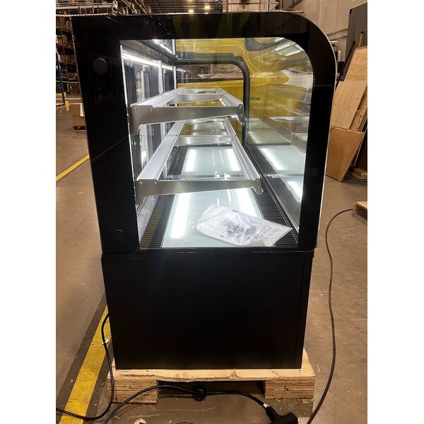 Scratch and Dent Avantco BCD-72 72" Curved Glass Black Dry Bakery Display Case