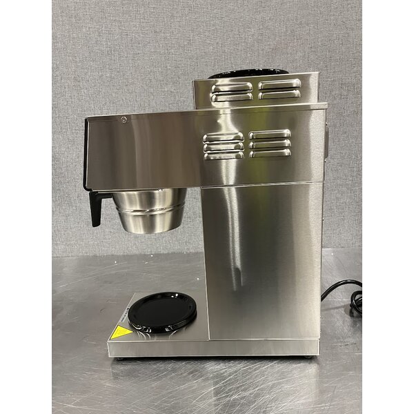 Scratch and Dent Avantco CMAD2 Digital Automatic Coffee Maker with 1 Upper and 1 Lower Decanter