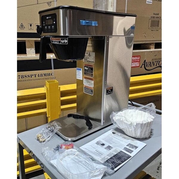 Scratch and Dent Bunn 53100.0100 BrewWISE ICB-DV Infusion Stainless Steel Single Automatic Coffee Brewer - Dual Voltage