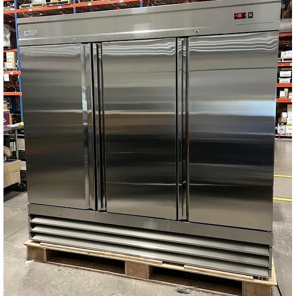 Scratch and Dent Avantco SS-3F-HC 81 5/16" Stainless Steel Solid Door Reach-In Freezer
