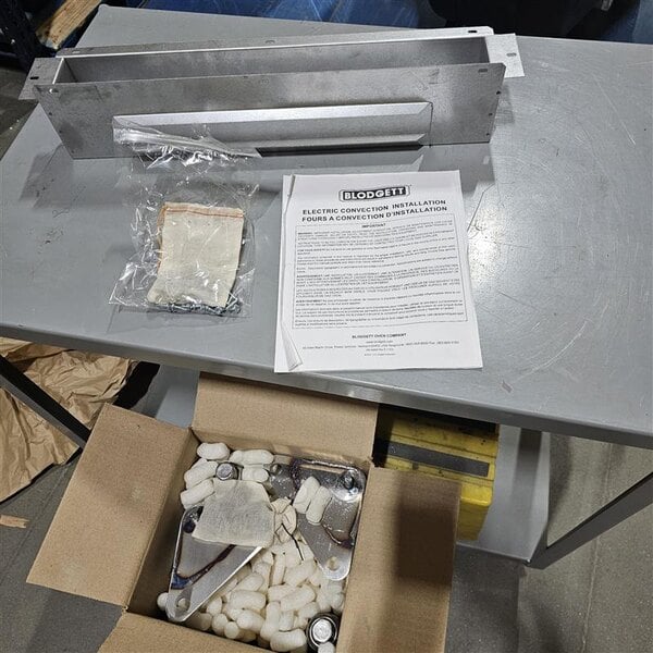 Scratch and Dent Blodgett ZEPHAIRE-100-E Single Deck Full Size Standard Depth Electric Convection Oven with Draft Diverter -220/240V, 1 Phase, 11kW