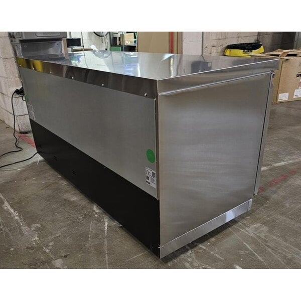 Scratch and Dent Avantco ZUC-72R-HC 72" Front Breathing Undercounter Refrigerator