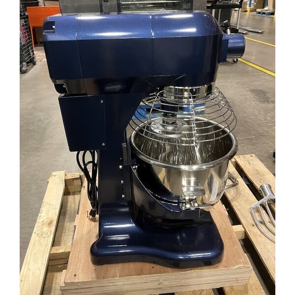 Scratch and Dent Waring Luna WSM20LT 20 Qt. Planetary Stand Mixer with Guard, Timer, and Standard Accessories - 120V, 1 hp