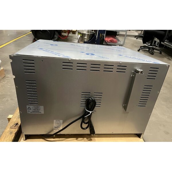 Scratch and Dent Moffat E27M3-T Turbofan Single Deck Full Size Electric Convection Oven with Mechanical Controls - 220-240V, 1 Phase, 4.7 kW