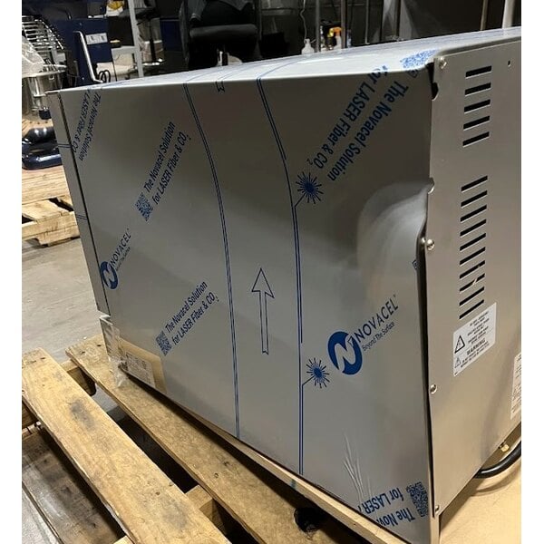 Scratch and Dent Moffat E27M3-T Turbofan Single Deck Full Size Electric Convection Oven with Mechanical Controls - 220-240V, 1 Phase, 4.7 kW