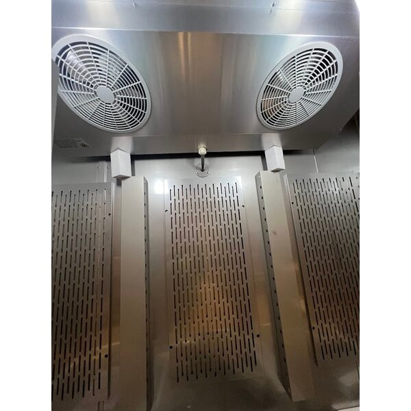 Scratch and Dent Avantco SS-3R-HC 81 5/16" Stainless Steel Solid Door Reach-In Refrigerator