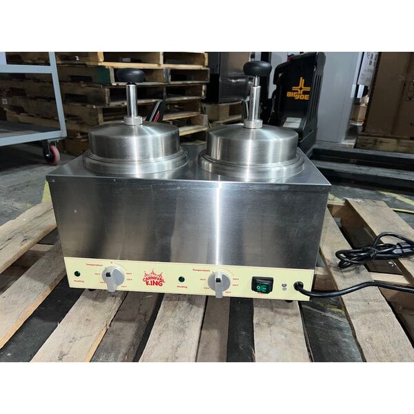 Scratch and Dent Carnival King HSPW35DBL Double 3.5 Qt. Warmer with Heated Spouts and Pumps - 120V, 1100W