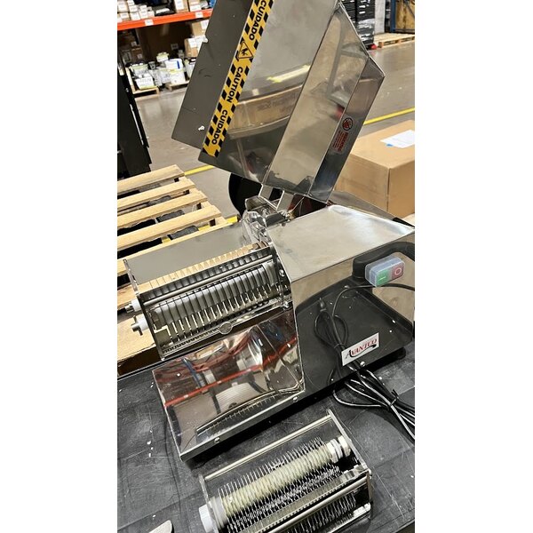 Scratch and Dent Avantco MT64 Stainless Steel 64 Blade Meat Tenderizer with 3/8" Meat Stripper Attachment - 115V, 1/2 hp