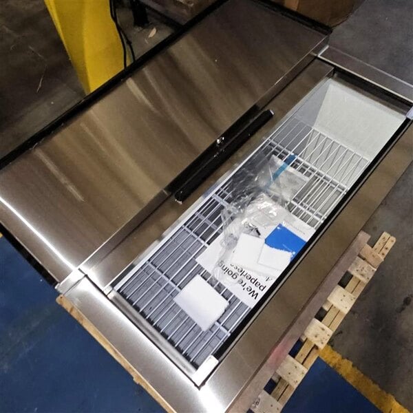 Scratch and Dent Avantco GF36-HC 36" Black Glass Froster / Plate Chiller - 115V