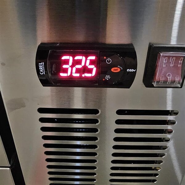 Scratch and Dent Avantco CBE-60-HC 60" 2 Drawer Refrigerated Chef Base