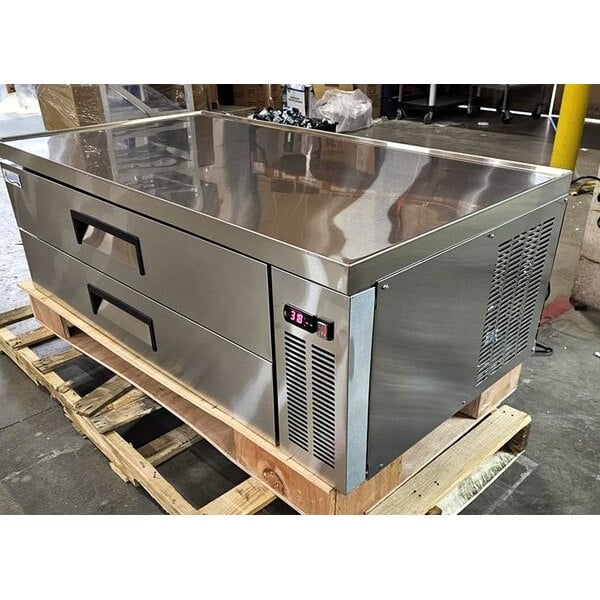 Scratch and Dent Avantco CBE-60-HC 60" 2 Drawer Refrigerated Chef Base