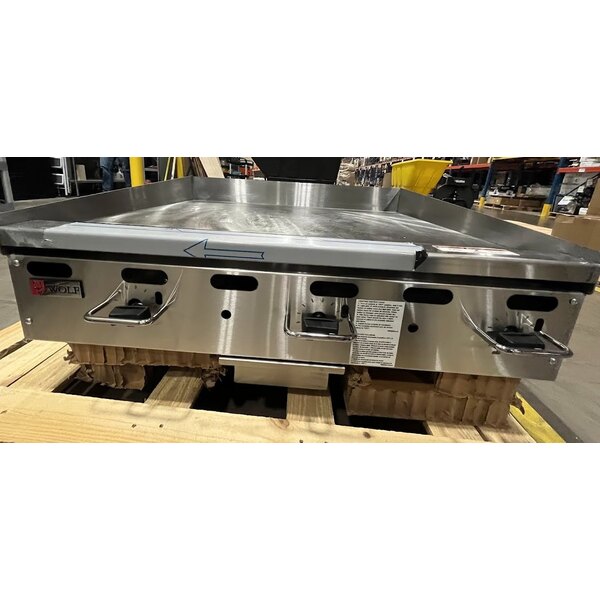 Scratch and Dent Wolf by Vulcan AGM36-NAT Natural Gas 36" Heavy-Duty Gas Countertop Griddle with Manual Controls - 81,000 BTU
