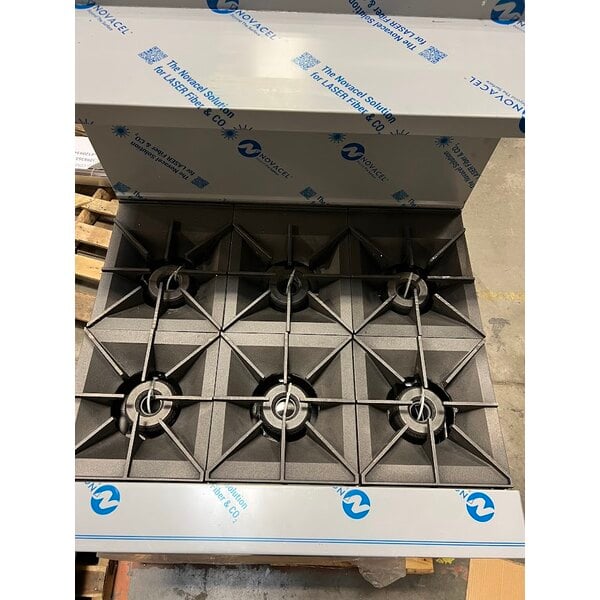 Scratch and Dent Vulcan 36S-6BN Endurance 6 Burner 36" Natural Gas Range with Standard Oven Base - 215,000 BTU