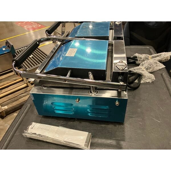 Scratch and Dent Avantco PG400GST Commercial Dual Panini Sandwich Grill with Timer, Grooved Top and Smooth Bottom Plates, and 19 5/8" x 9 1/8" Cooking Surface - 120V, 3500W