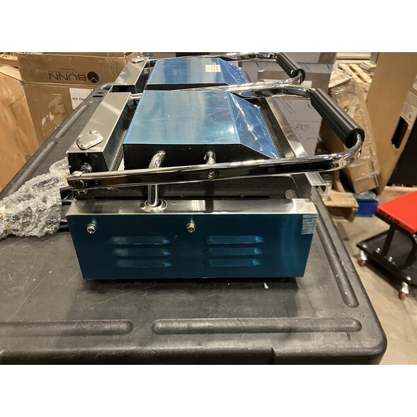 Scratch and Dent Avantco PG400GST Commercial Dual Panini Sandwich Grill with Timer, Grooved Top and Smooth Bottom Plates, and 19 5/8" x 9 1/8" Cooking Surface - 120V, 3500W