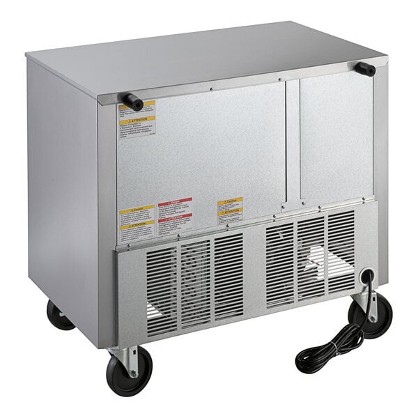 Scratch and Dent Beverage-Air UCR34HC 34" Shallow Depth Low Profile Undercounter Refrigerator